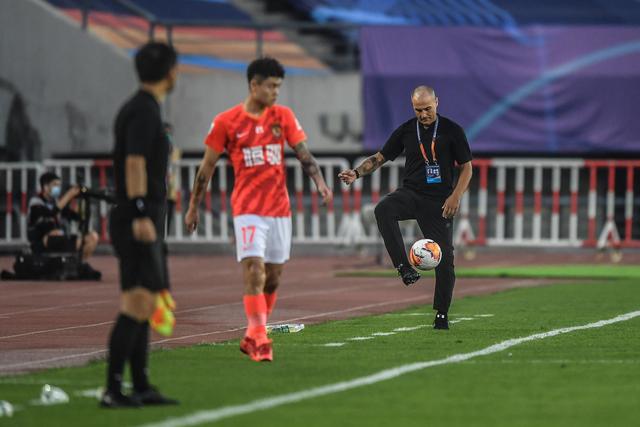 乒乓球德甲第二十一轮：樊振东独得两分  常规赛主场收官